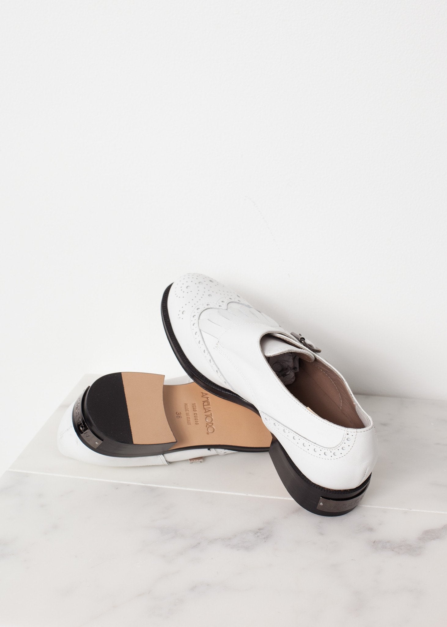 Golf Shoe in White - annaclothes