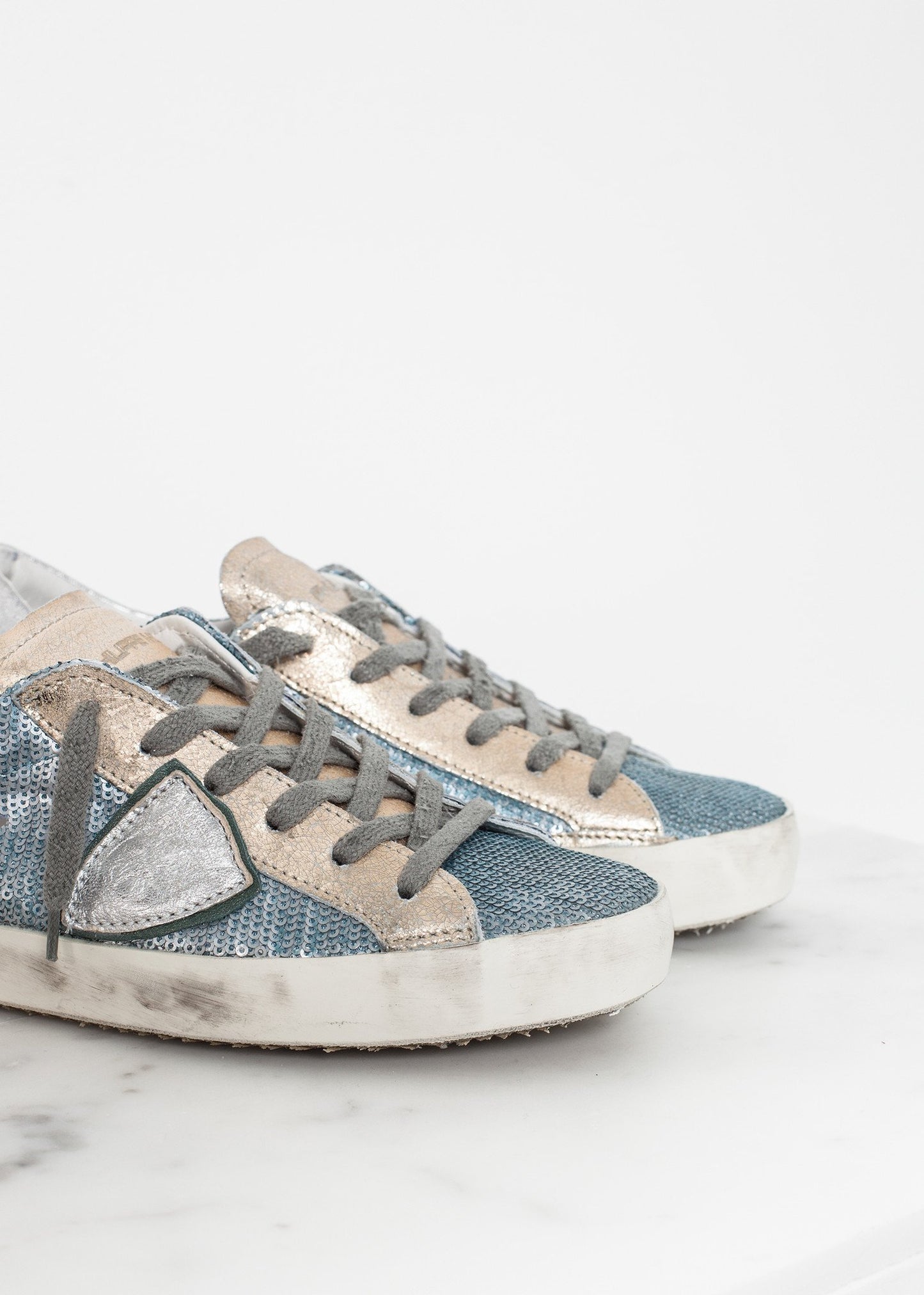 Metallic Sequin Low Top Sneaker - annaclothes