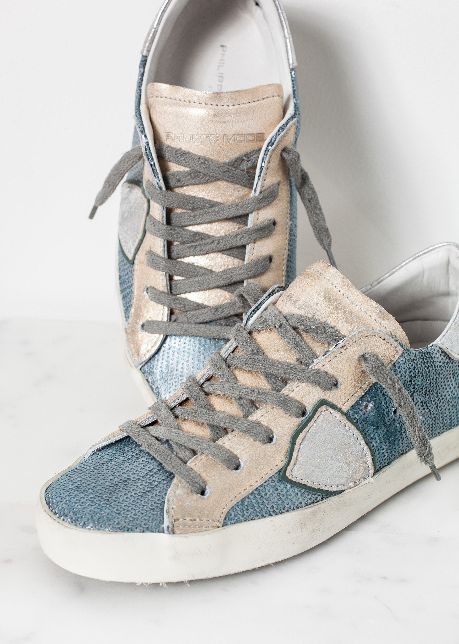 Metallic Sequin Low Top Sneaker - annaclothes