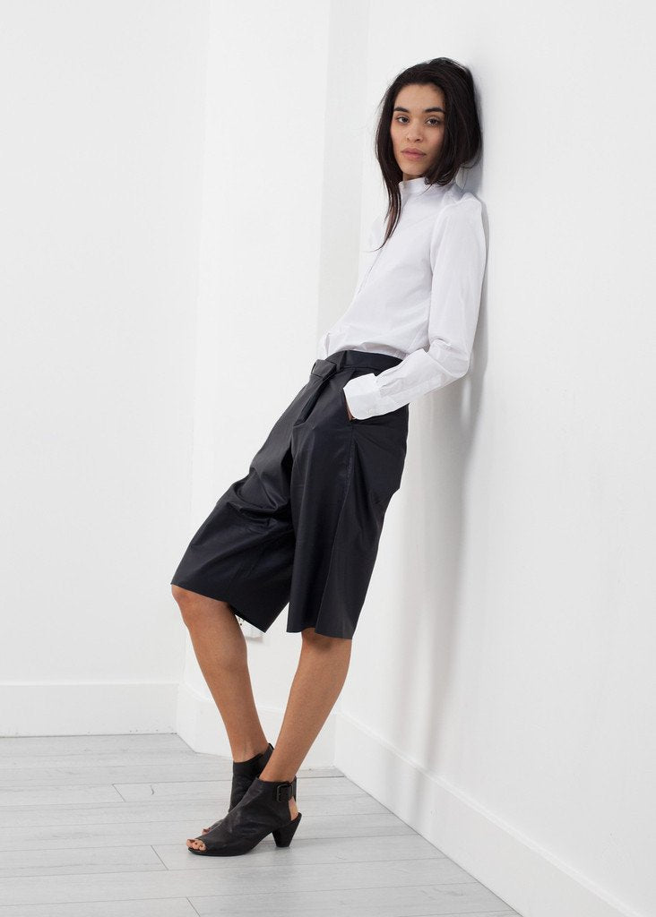 Feather Weight Short - annaclothes