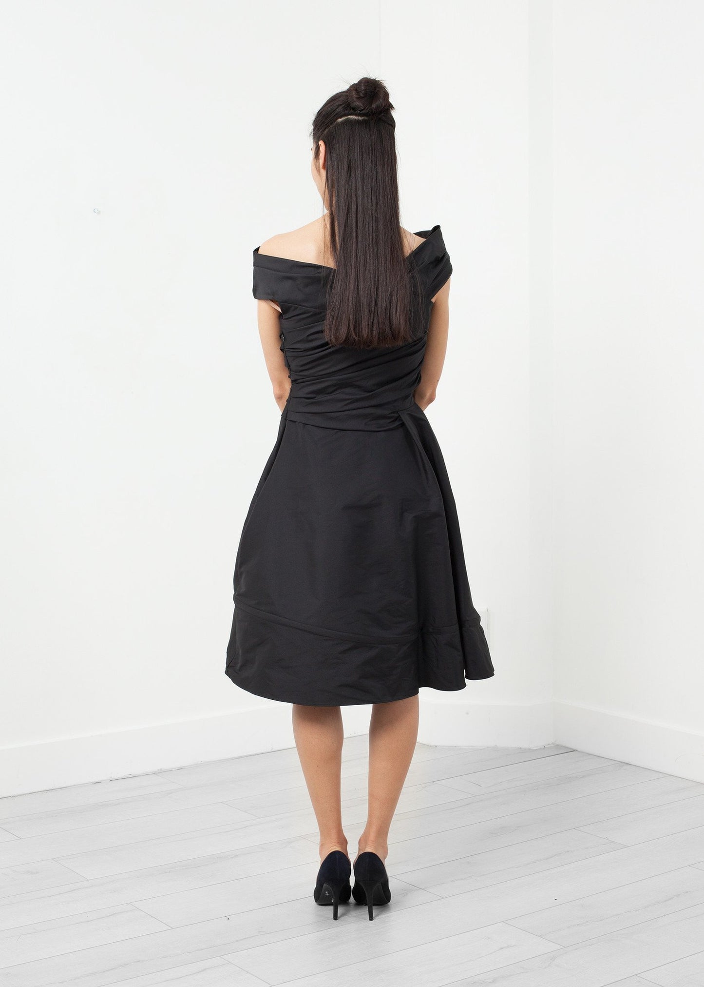 Rhesus Gown - annaclothes