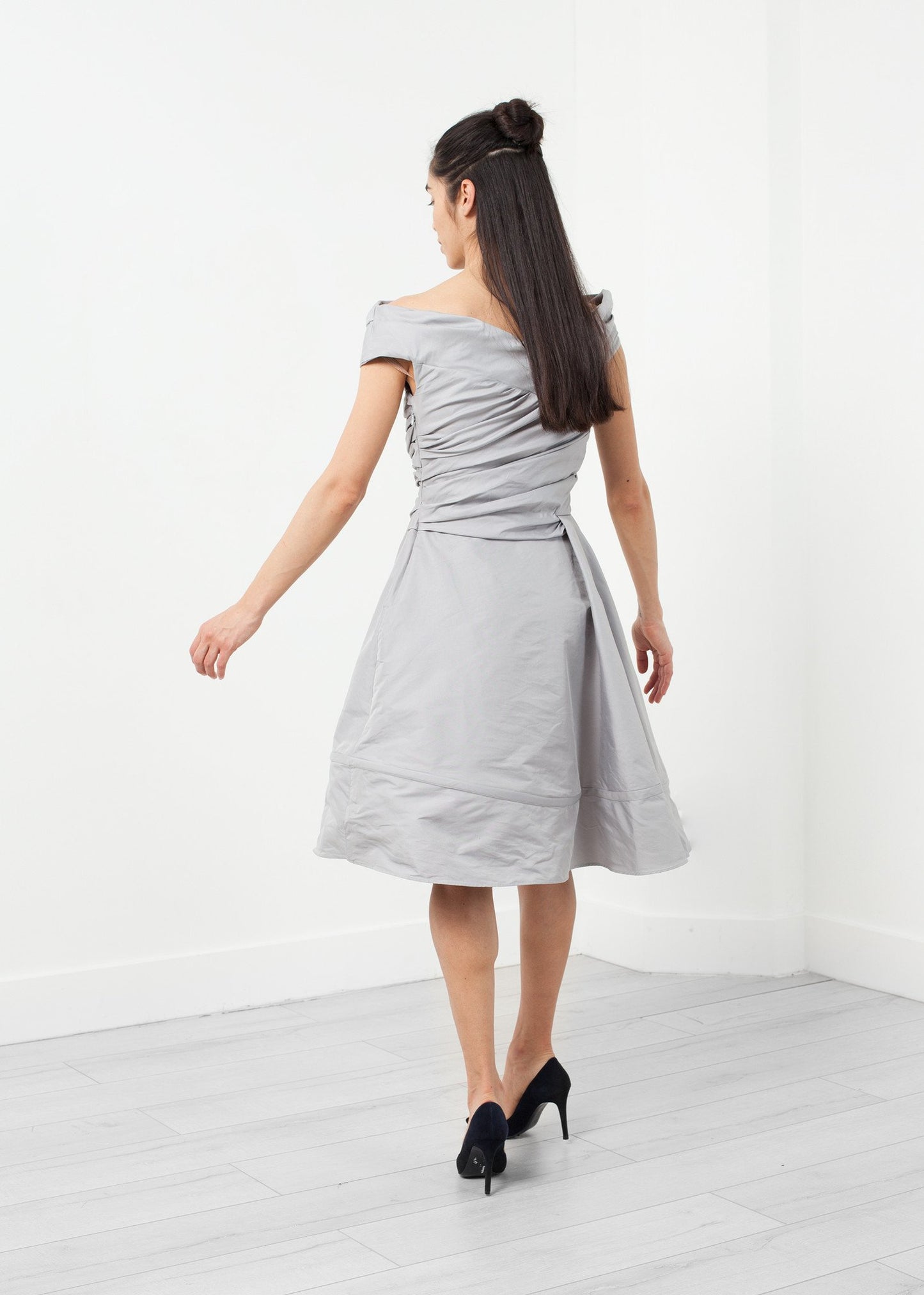 Rhesus Gown - annaclothes