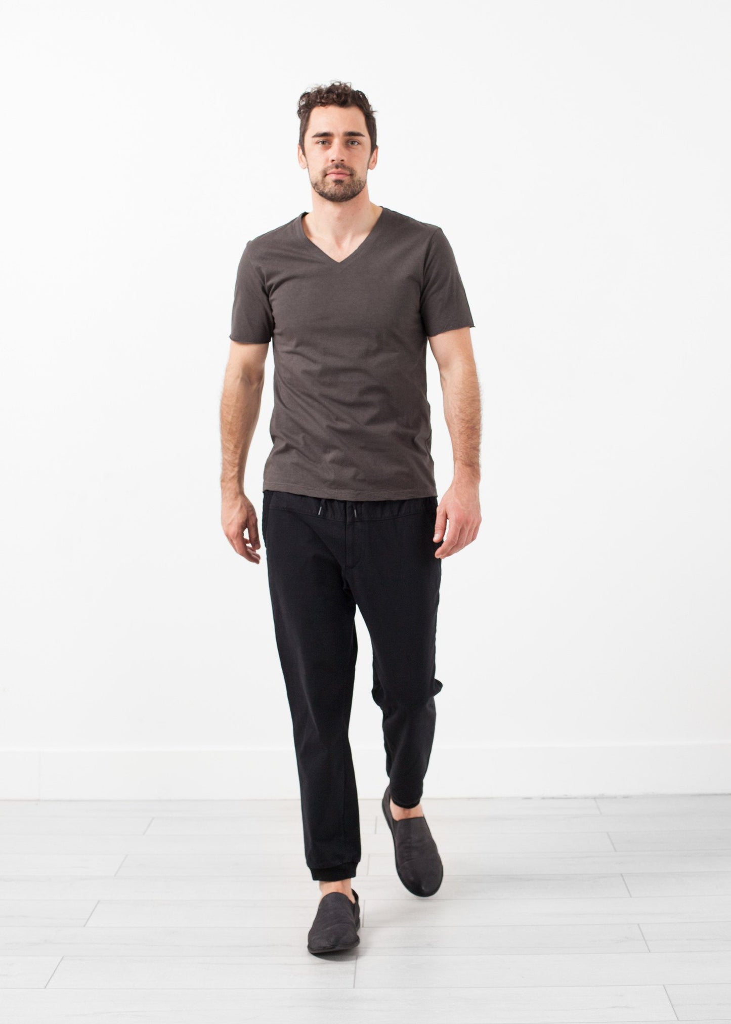 V-Neck Tee - annaclothes