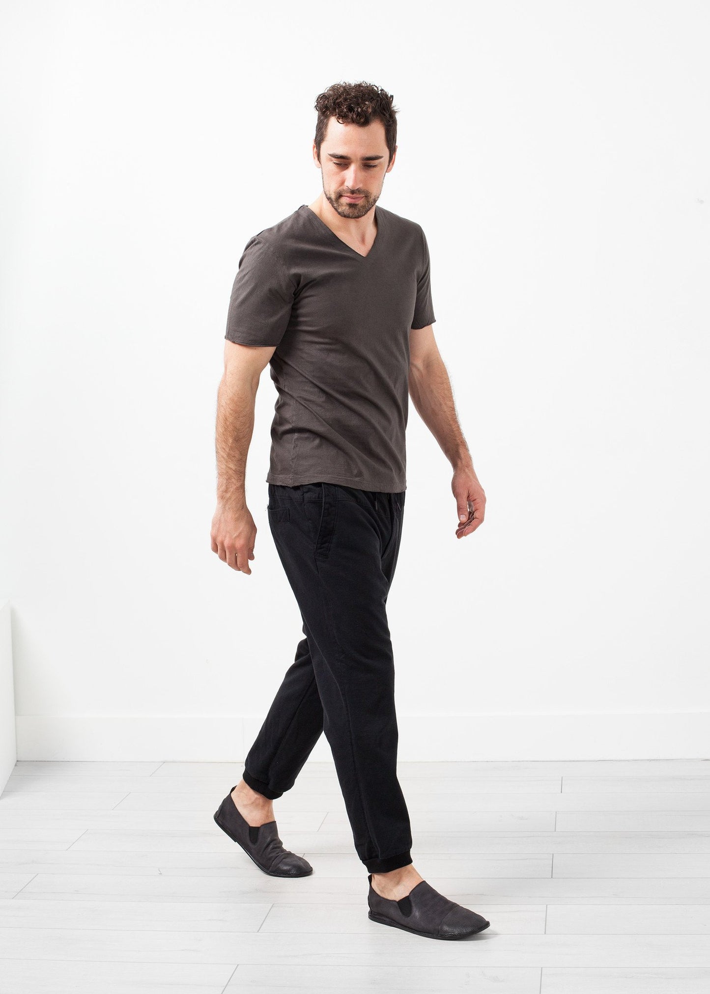 V-Neck Tee - annaclothes