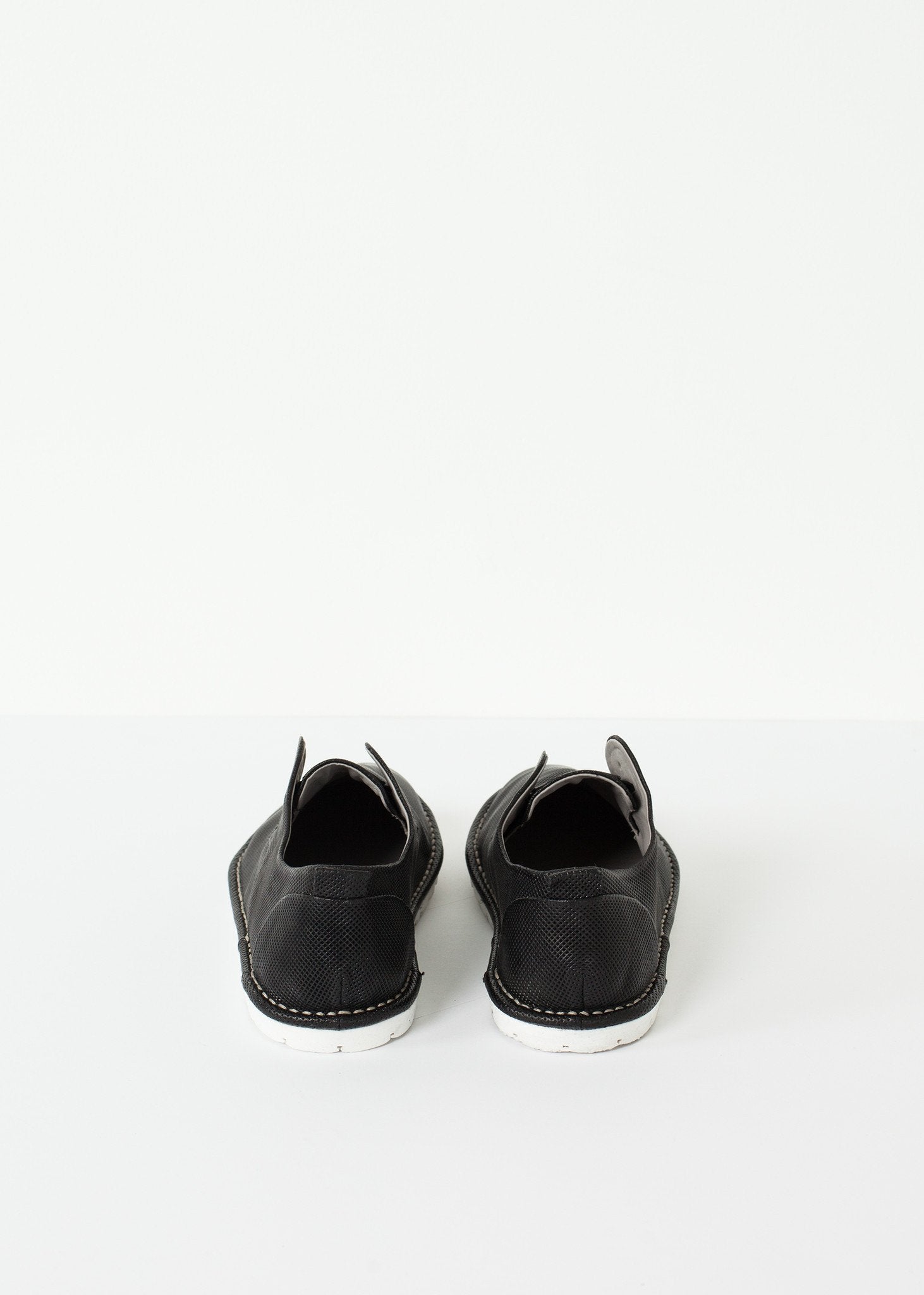 Canvas Sneaker - annaclothes