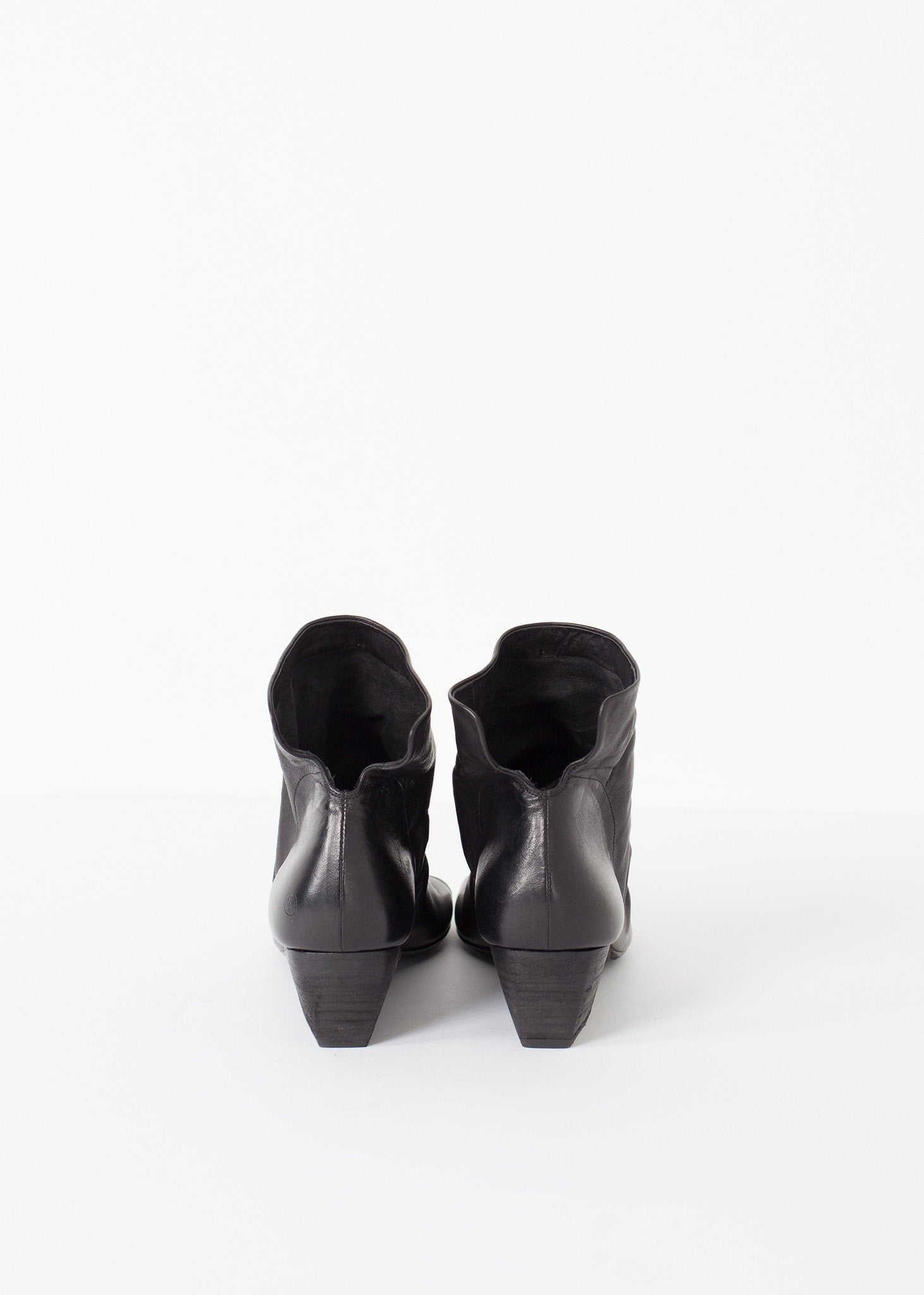 Block Wedge in Black - annaclothes