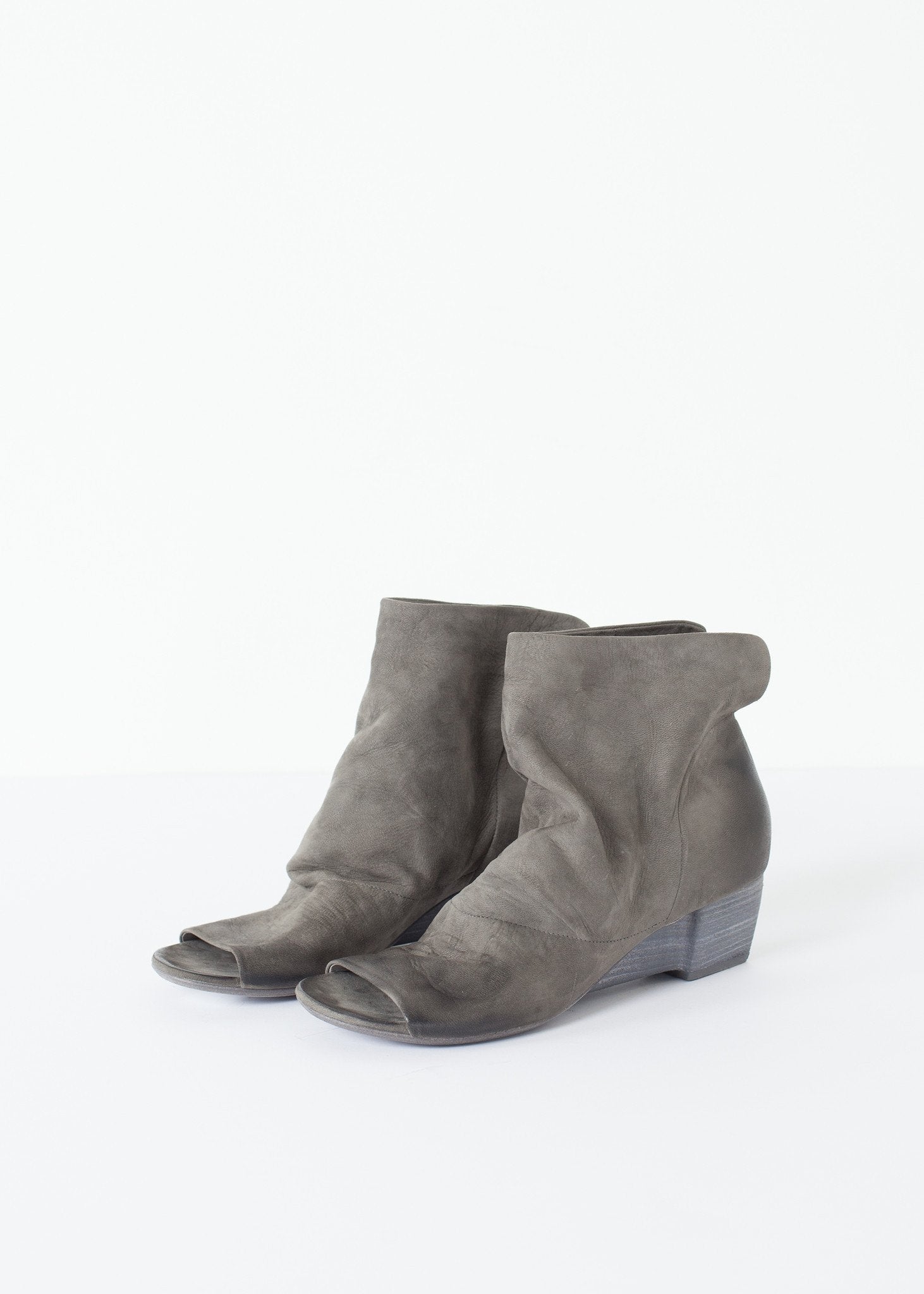Block Wedge in Dark Slate - annaclothes