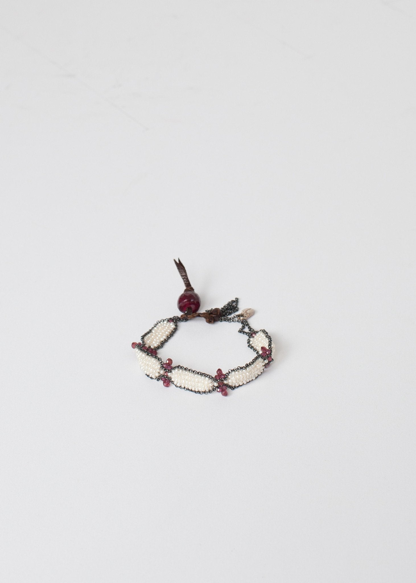 Garnet Bracelet in Frothy Pearl - annaclothes