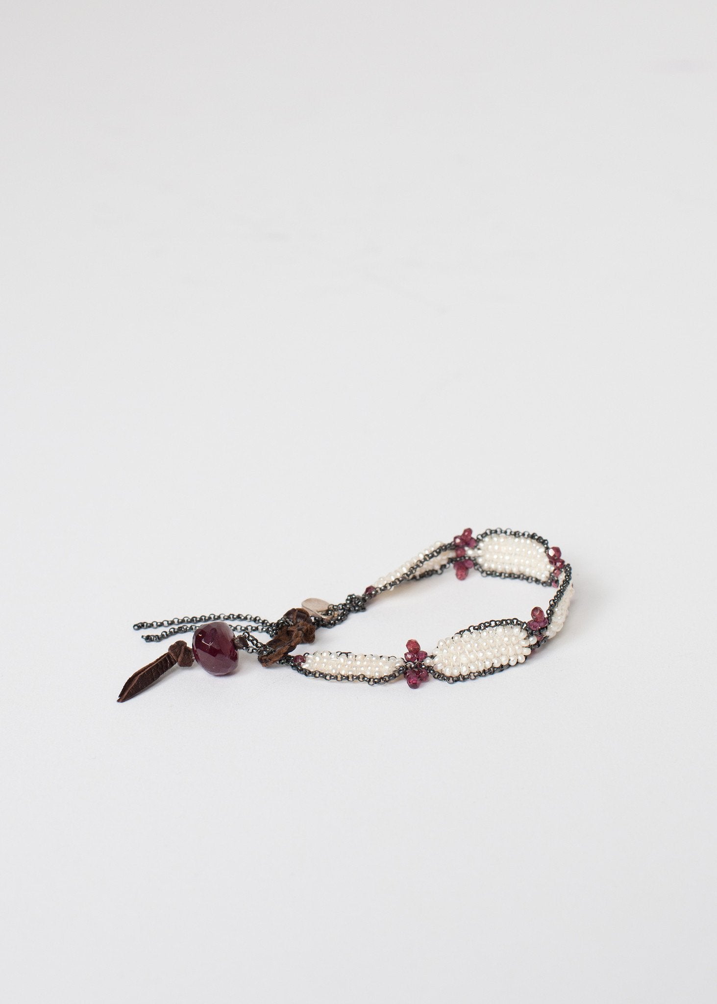 Garnet Bracelet in Frothy Pearl - annaclothes