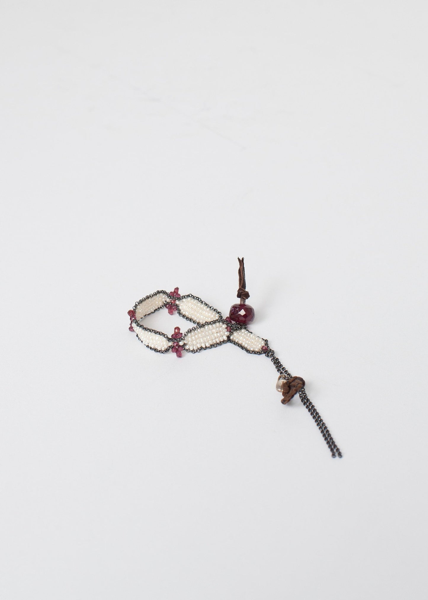 Garnet Bracelet in Frothy Pearl - annaclothes