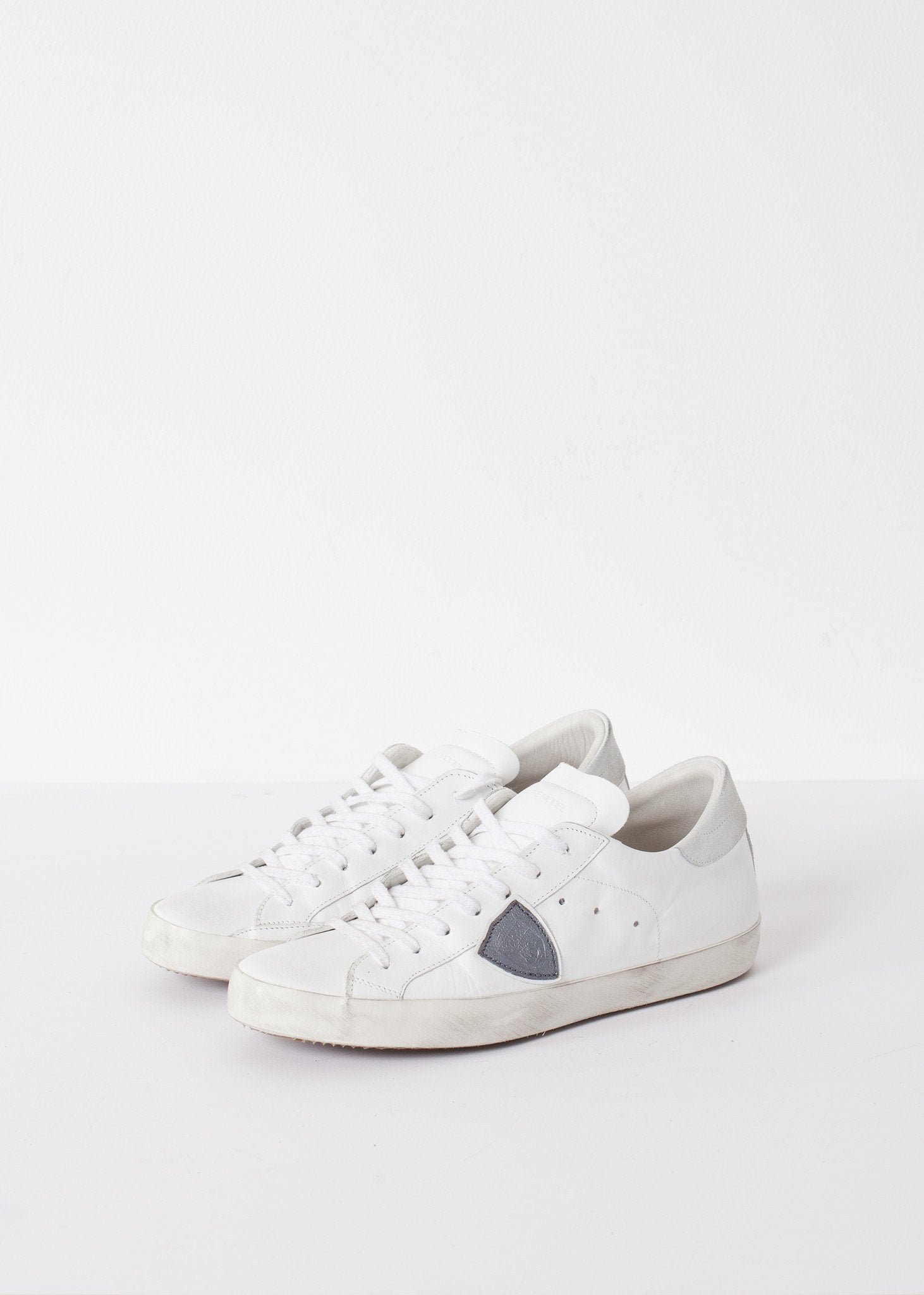 Low Top Sneaker - annaclothes