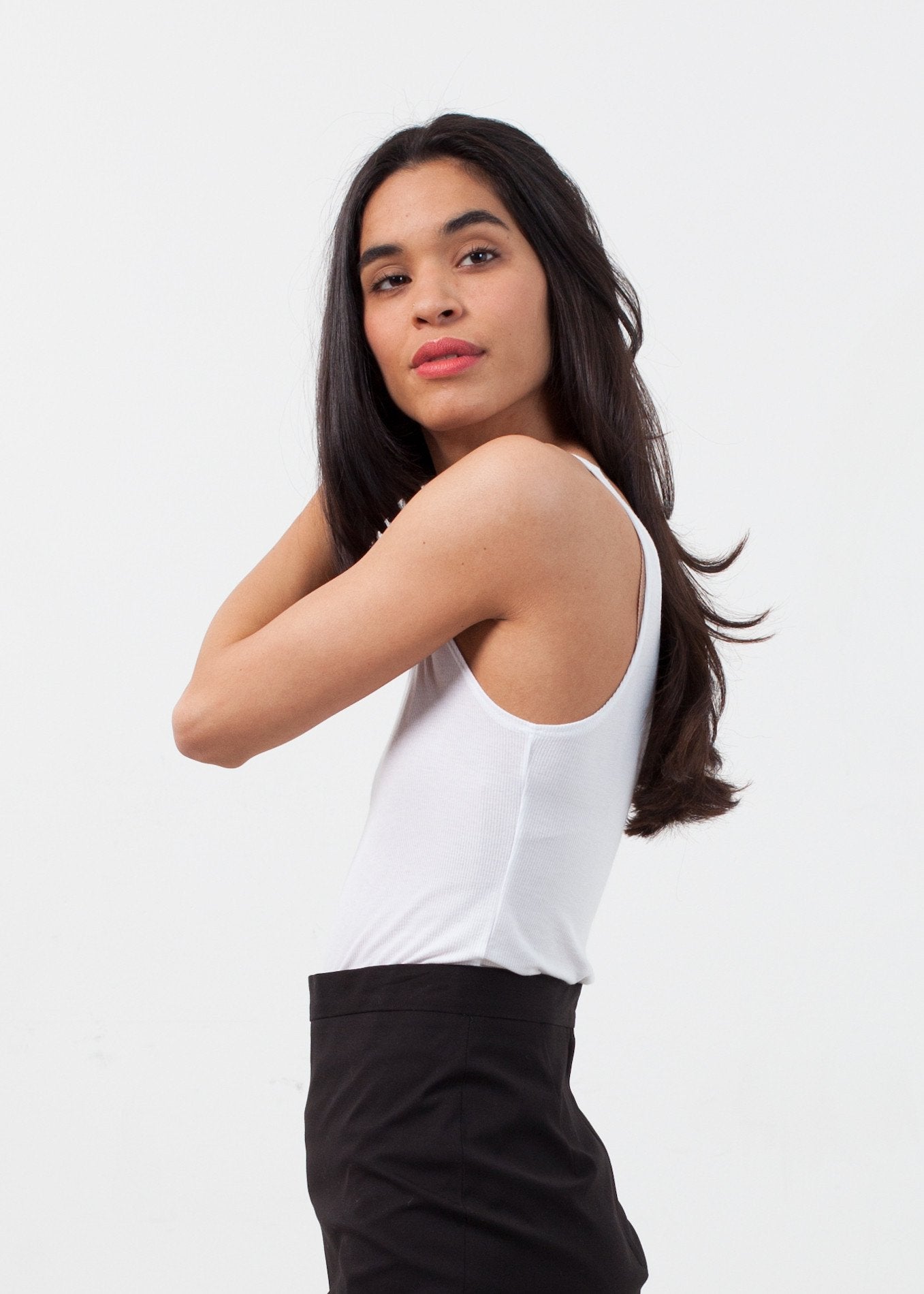 Feather Ribbed Tank - annaclothes