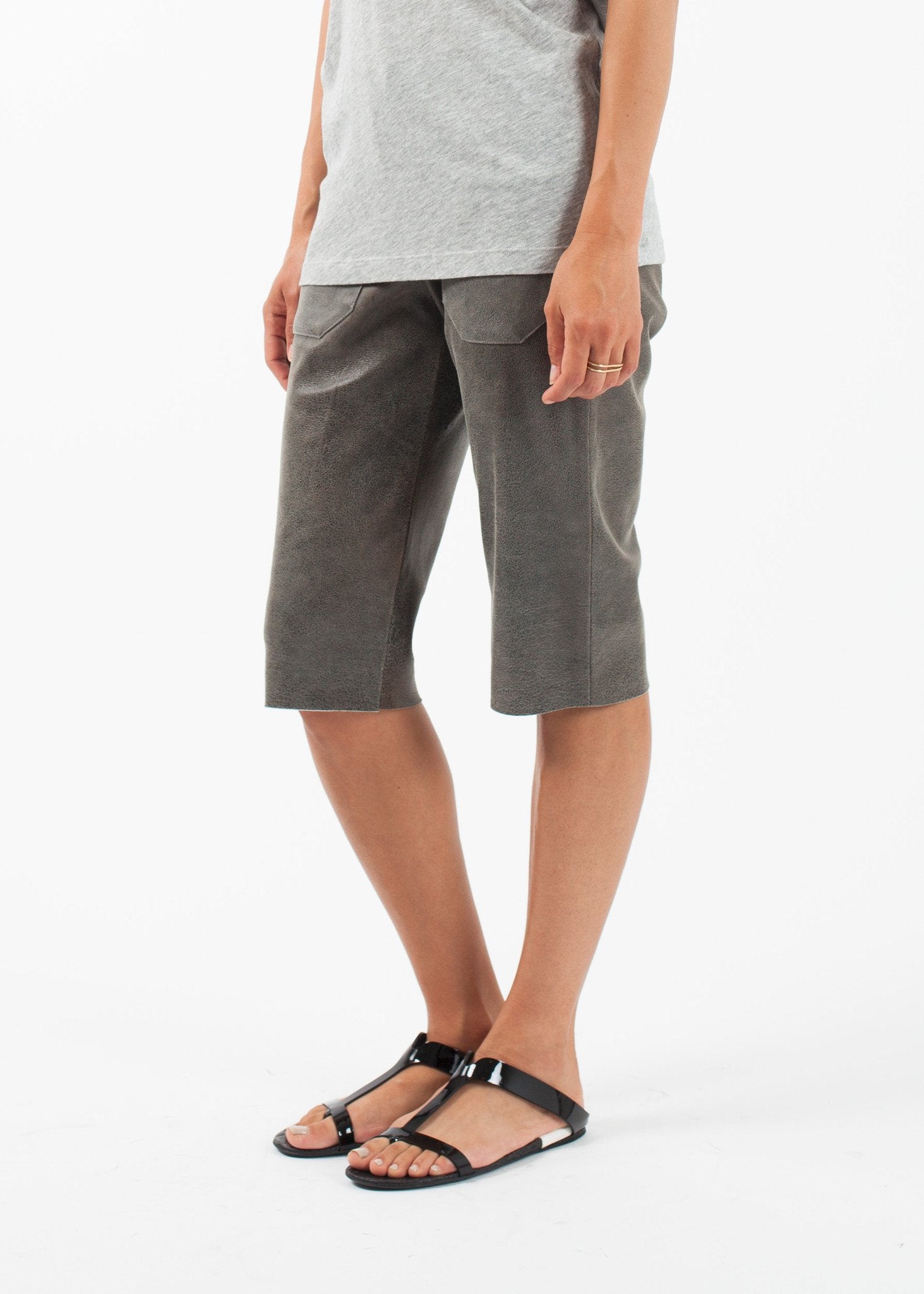 Leather Cut-Off - annaclothes