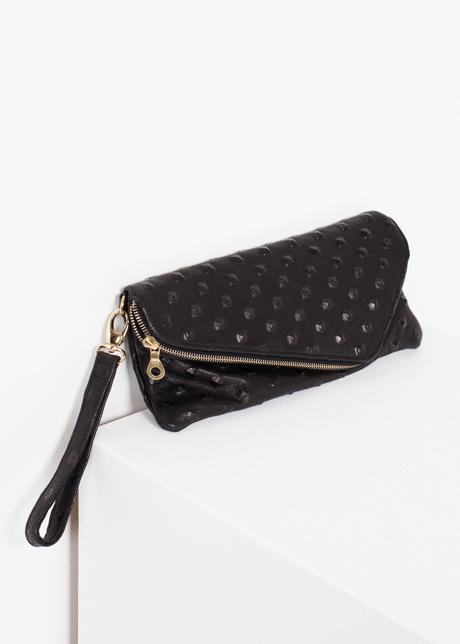 Roxanne Leather Clutch in Black - annaclothes
