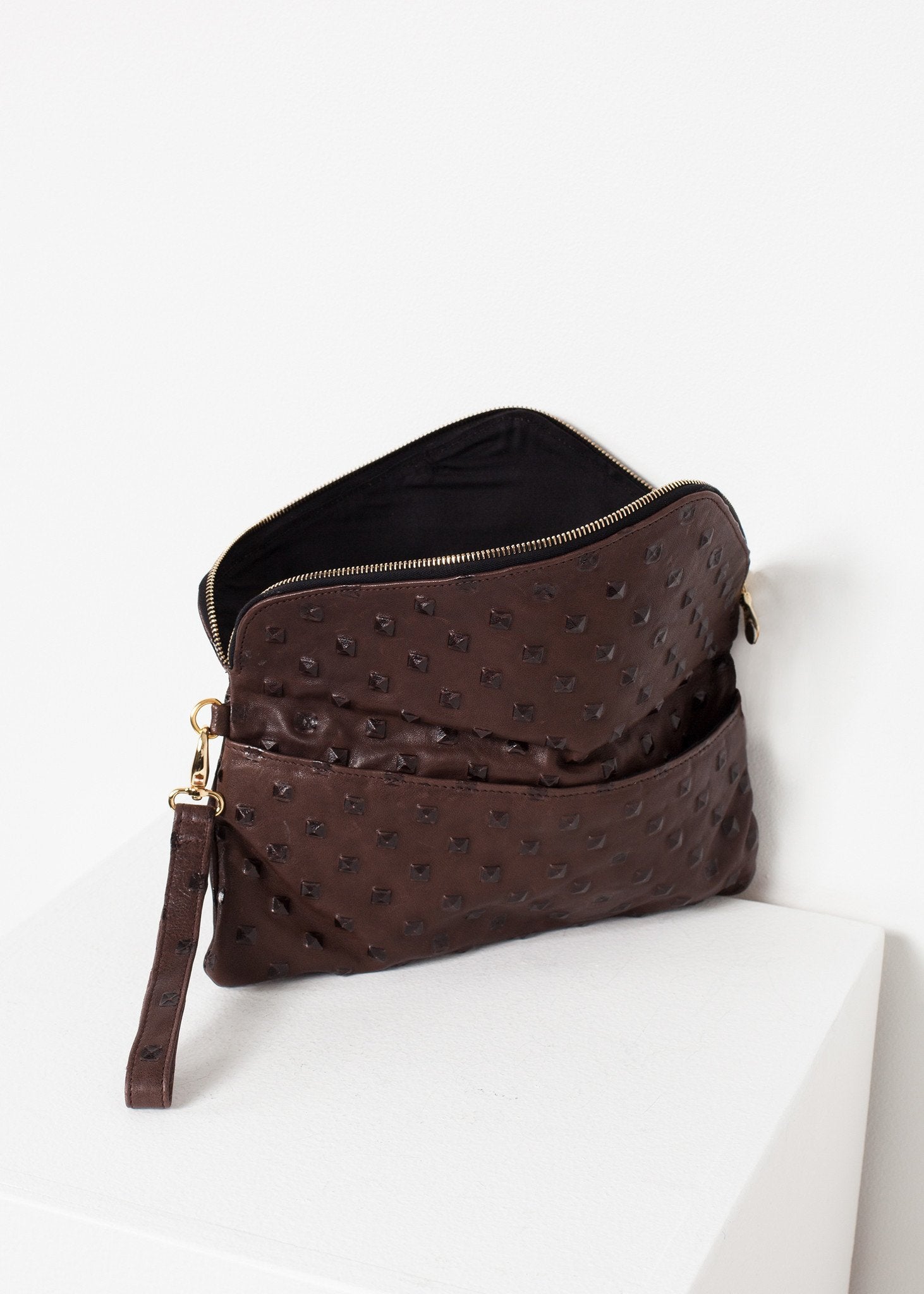 Roxanne Leather Clutch in Brown - annaclothes