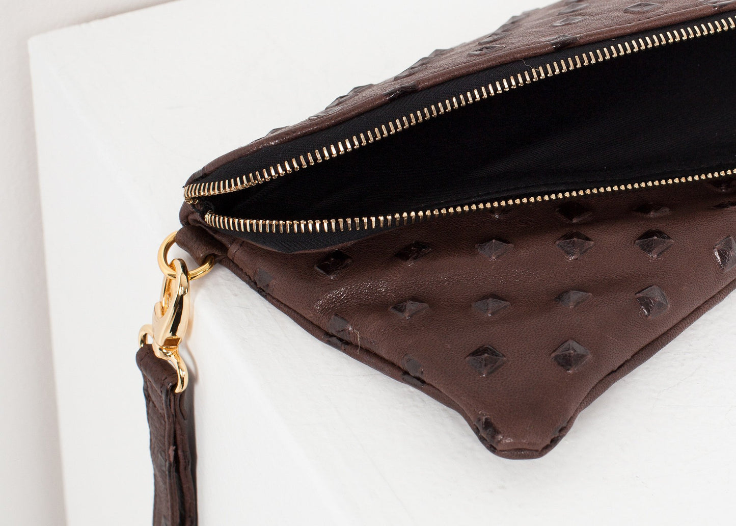 Roxanne Leather Clutch in Brown - annaclothes
