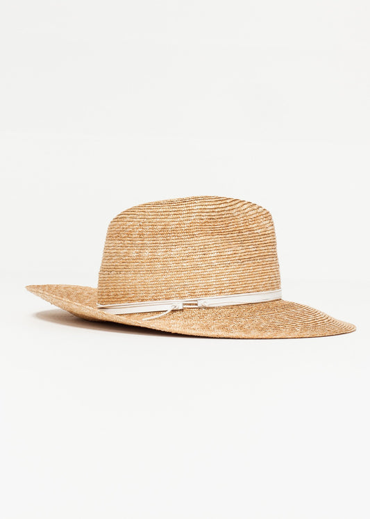 Wrapped Up Hat in Straw/White - annaclothes