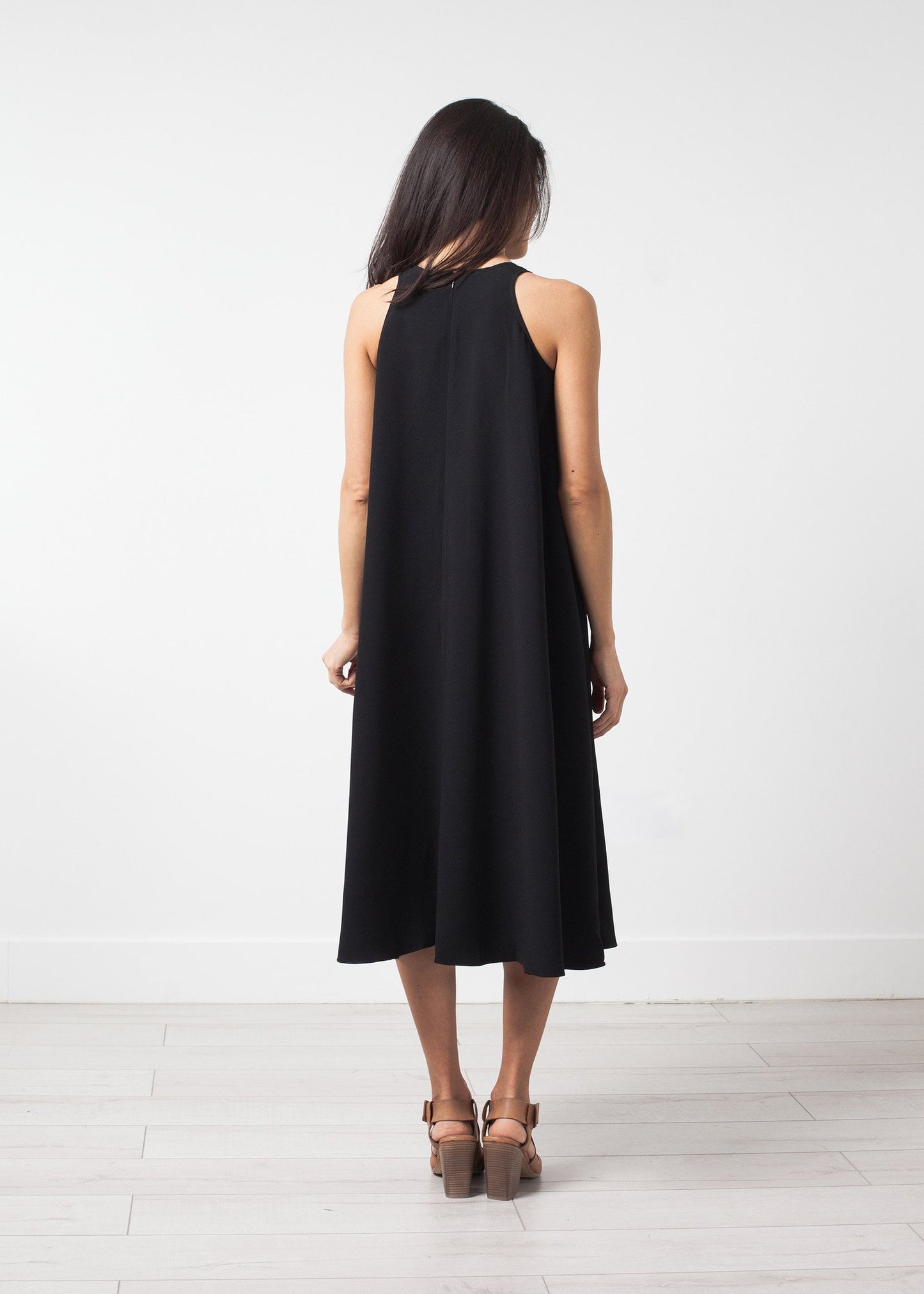 Sleeveless Flow Dress - annaclothes