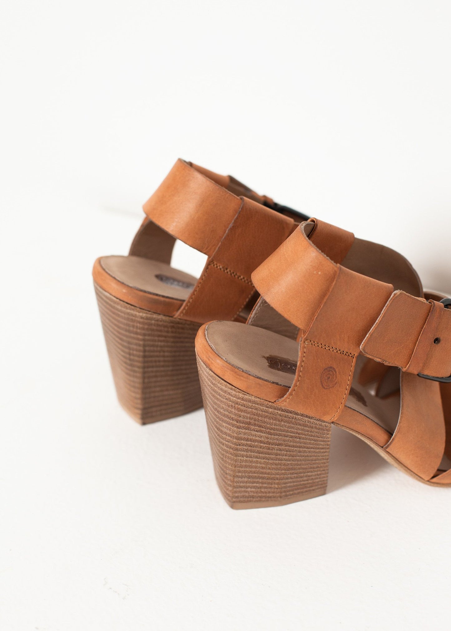 Buckle Strap Heel in Brown - annaclothes