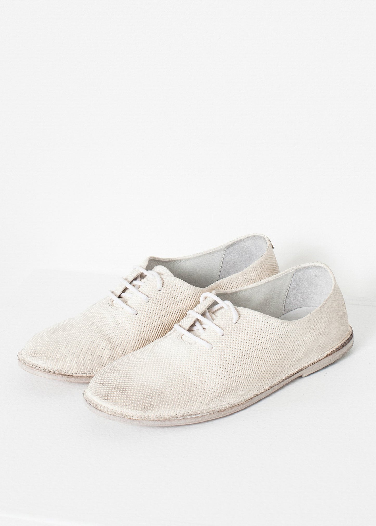 Diamond Slip-On in White - annaclothes