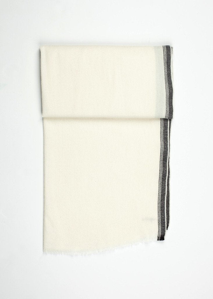 Edged Wool Scarf in Off White - annaclothes