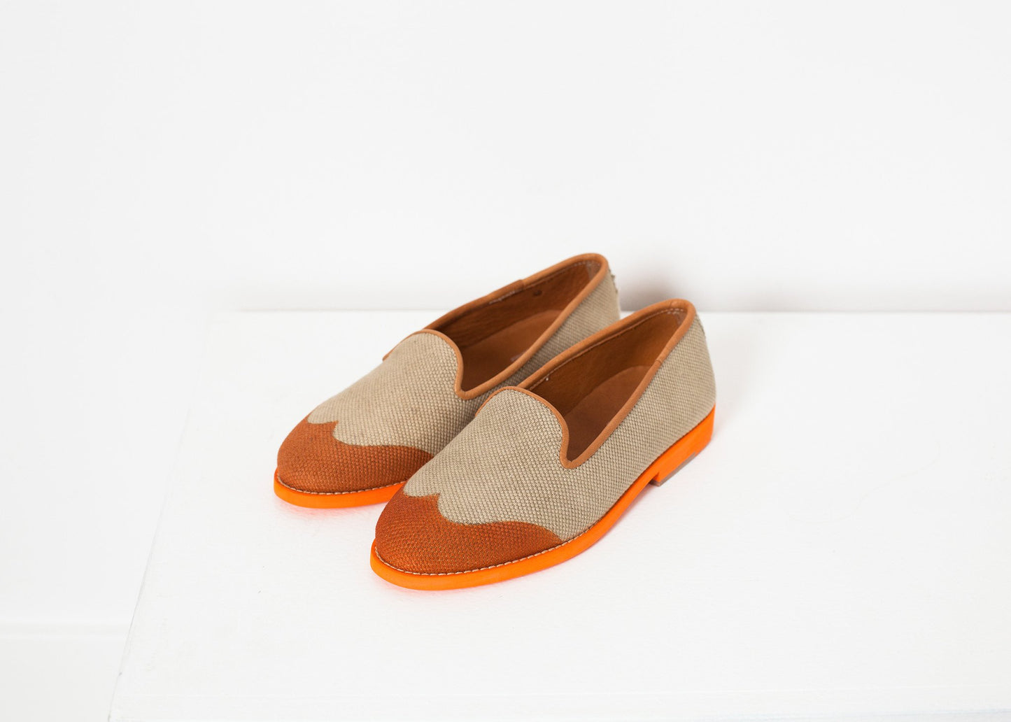 Wingtip Loafer in Orange - annaclothes