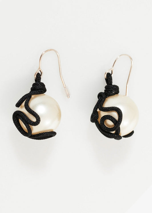 Float Bead Earring in Pearl - annaclothes