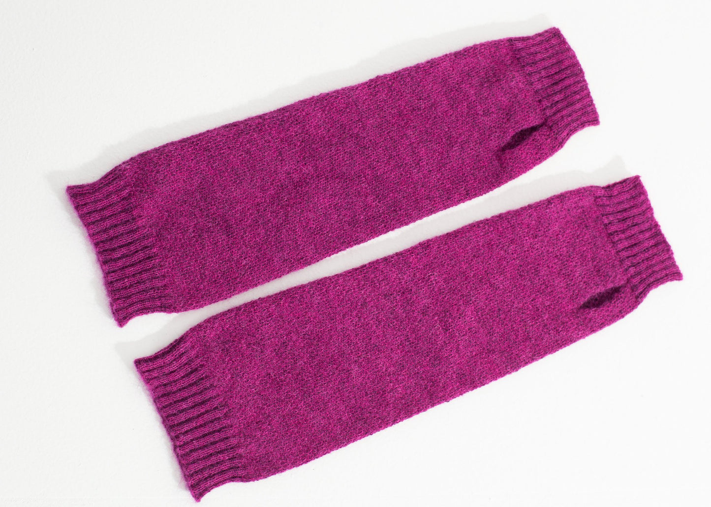Pikki Mittens in Fuchsia - annaclothes